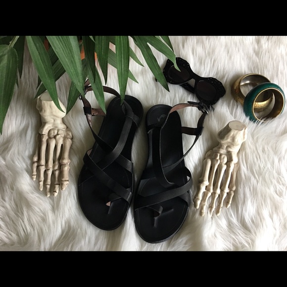 olukai upena black